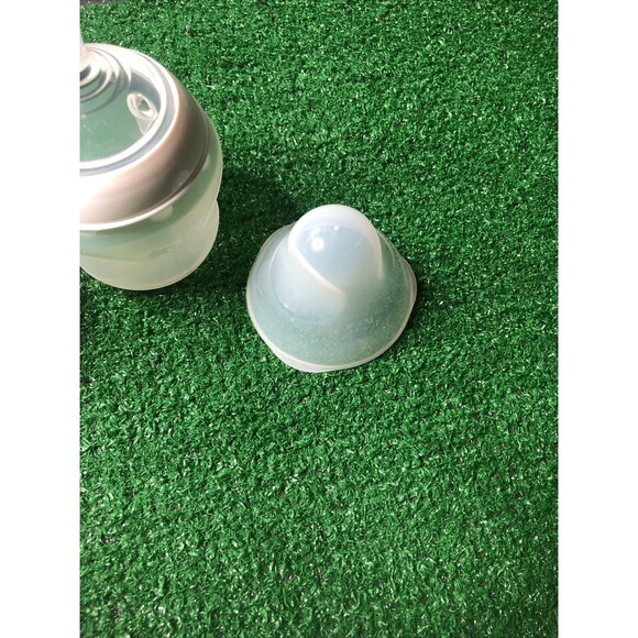 2 Tomee Tipee silicone 5oz bottles and 2 lid - Picture 4 of 4